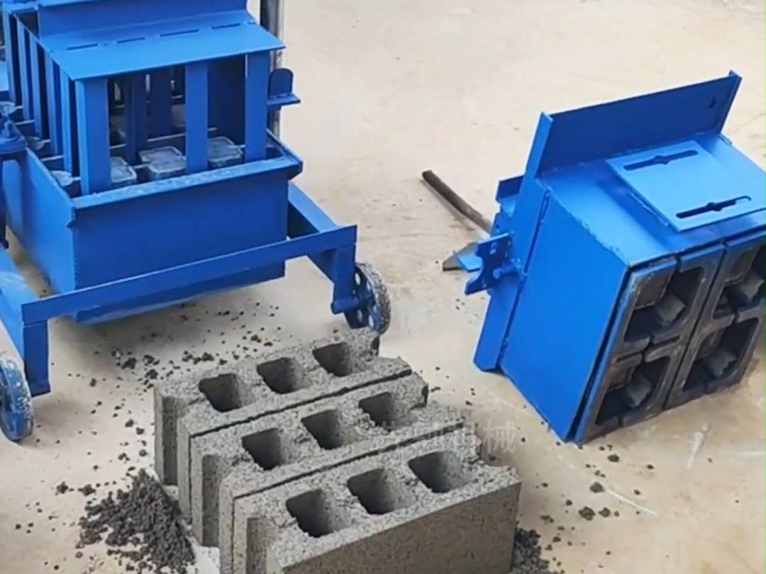 没有场地不要紧，在家也能轻松制砖 小型免烧砖机与移动制砖机的应用指南